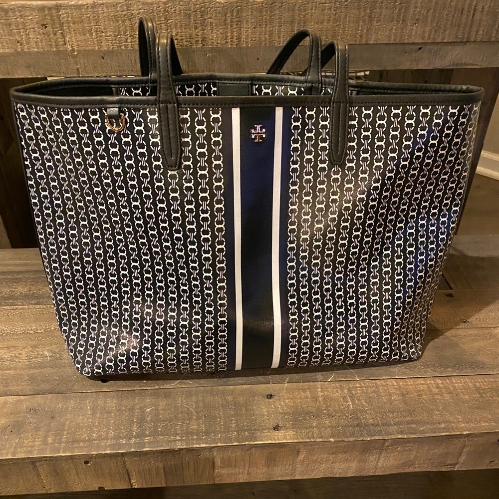Tory Burch Chain Link Pattern Tote